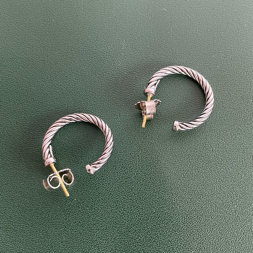 David Yurman Sculpted Cable Hoop Earrings in 925 Sterling Silver